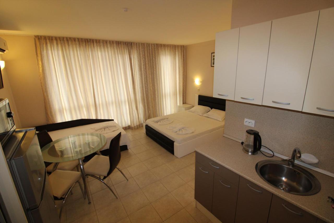 Menada Casa Del Sol Apartments ซันนีบีช ภายนอก รูปภาพ